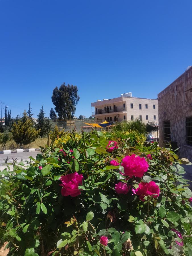 Madaba Camp Resort Esterno foto