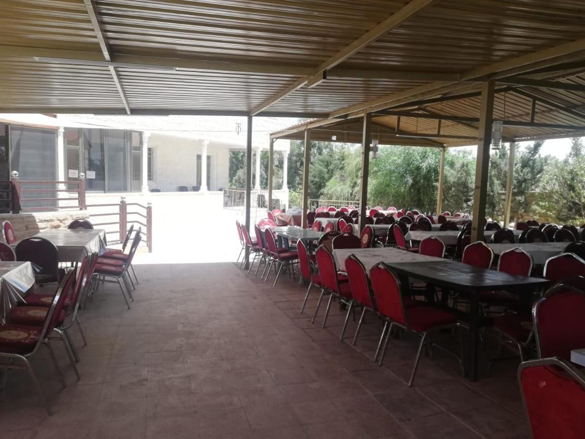 Madaba Camp Resort Esterno foto